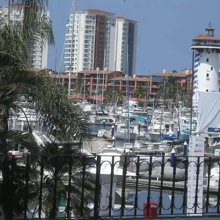 Marina Del Rey Hotel